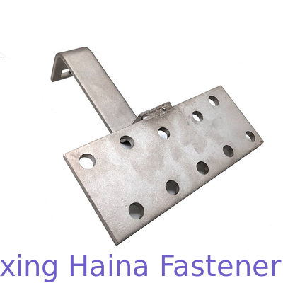 Gancio regolabile di montaggio solare delle mattonelle degli accessori del sistema OEM di energia solare del tetto